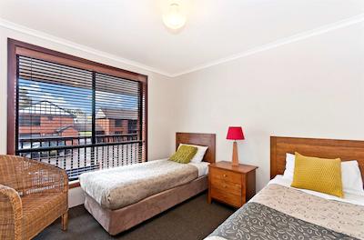 بست وسترن تودر متر این اند اپارتمنتز