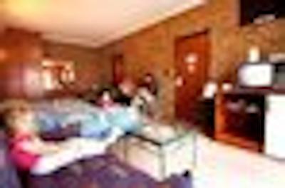 مارین متل اند اپارتمنتز