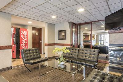 اکنو لج اسود