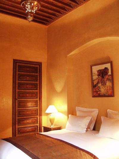 دار لز سیگونز بای سانسوسی کالکشن