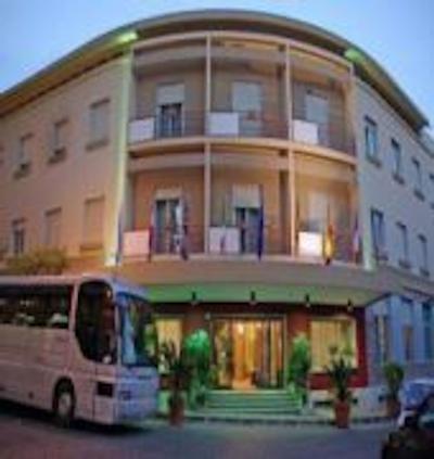 گراند آلبرگو ماوجری