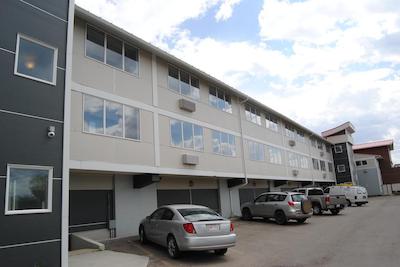 اکنو لج ادمنتون اسود