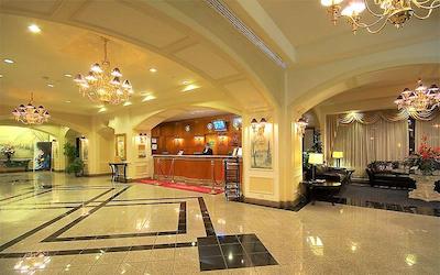 گراند پلازا منتریل سنتر-ویل