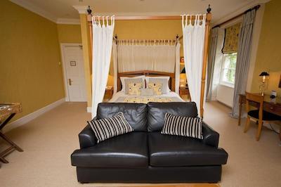 روتون هال هتل اند اسپا