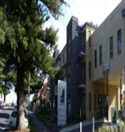 کست وارنامبول