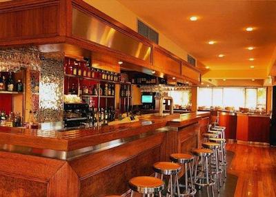 کوالیتی تیفینز اُن د پارک