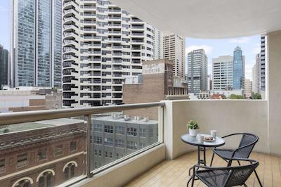 والدرف اسیدنی کبد سرویسد اپارتمنتز