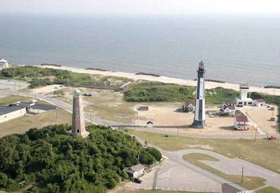 کورتیارد ویرجینیا بیچ اُسینفرنت اسود