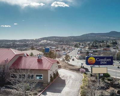 کمفرت این نیر جیلا نیشنال فرست