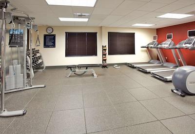 هامپتون این اند سویتز تمکولا