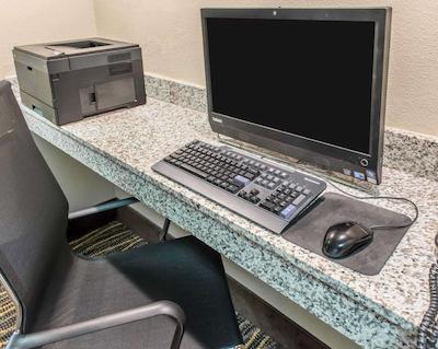 مینست سویتز پیتسبورگه آیرپرت