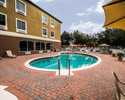 اسلیپ این اُرلاندو آیرپرت