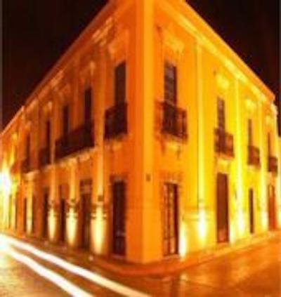 پلازا کلنیال