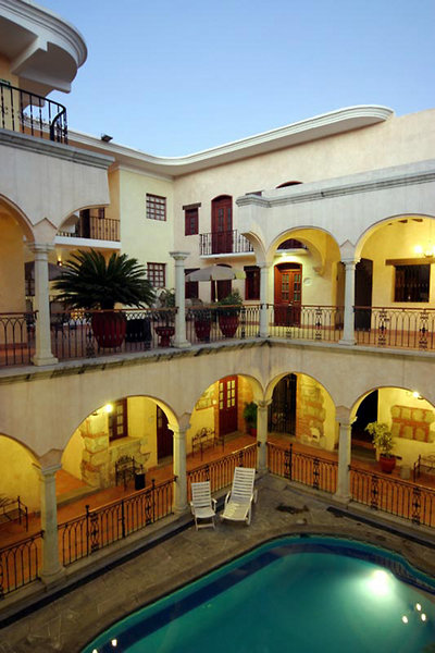 هستال کاسانتیکا