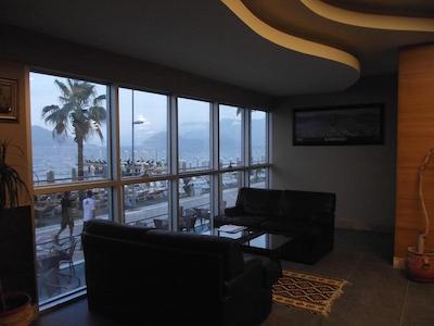 مهتاپ بیچ هتل