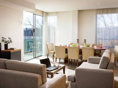 د سبل لاونسستون