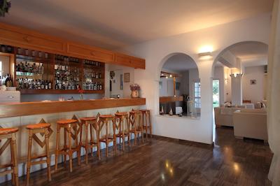 نو ائولز هتل