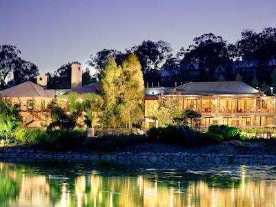 اُاکز سیپرز لاکز ریزرت