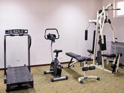 سوپر 8 بیجینگ گوو ماو