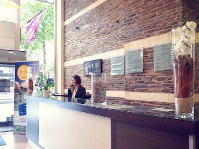 هتل مرکور انجرز سنتر گار