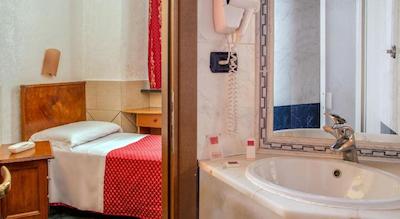 هتل لوشیانی