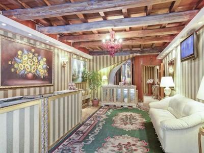 رلیز گروپ پالاس