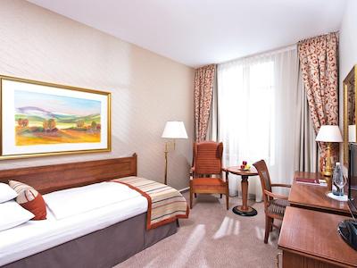 تراول چارم گودیسهز هاوز