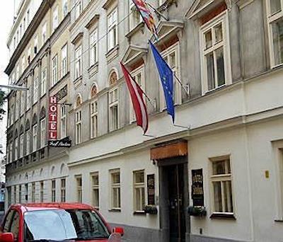 گراف استادین