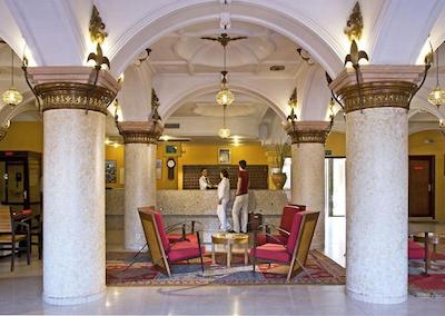 کلوب لز آلمراویدز