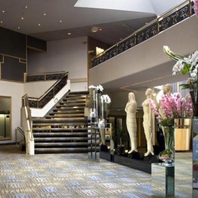 ویت اُاکز ریزرت اند اسپا