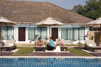 کرابی اکوامارین ریزرت