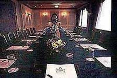 هلید این لندن-مفیر