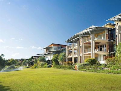 د سبل توین واترز