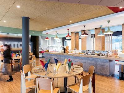 ایبیز زوریچ سیتی وست