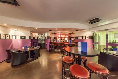 سلکت هتل برلین اُستباهنهف