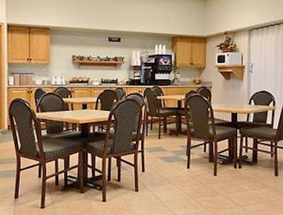 سوپر 8 اسوان ریور