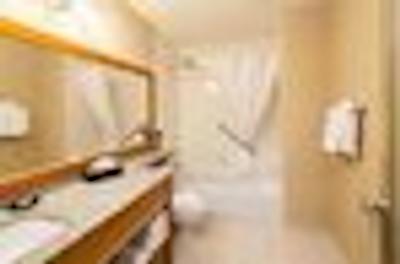 مونتین رتریت هتل اند سویتز