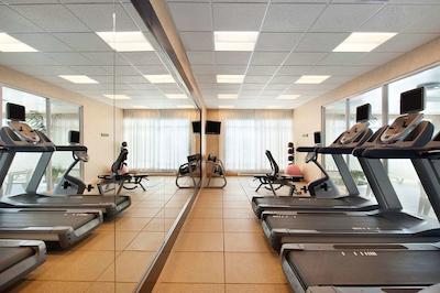 هموود سویتز ترنتو-اُاکویل