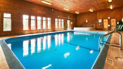 تراولج بای ویندهام ابتسفرد باکرویو