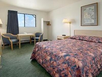 سوپر 8 متل-نرد باتلفرد