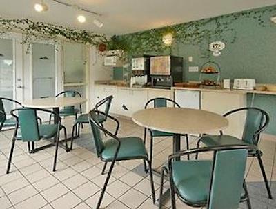 سوپر 8 متل-گولدن