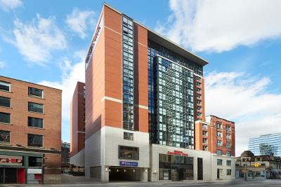 هیلتون گاردن این ترنتو دونتون