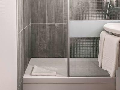 هتل ایبیز کانز پلاج لا بکسا