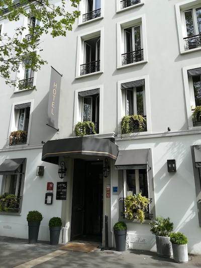 د لا پرت دری