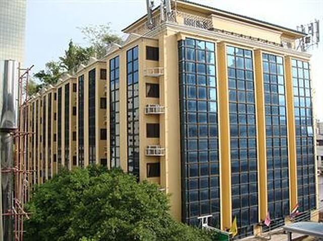 کینگ رویال گاردن این
