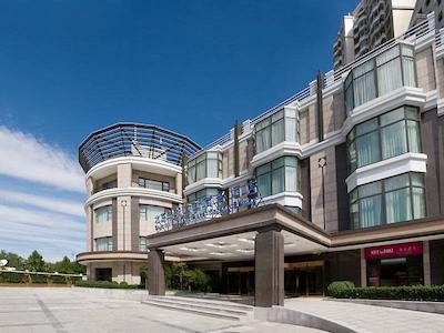 دیز این بیزنس پلیس یینفنگ