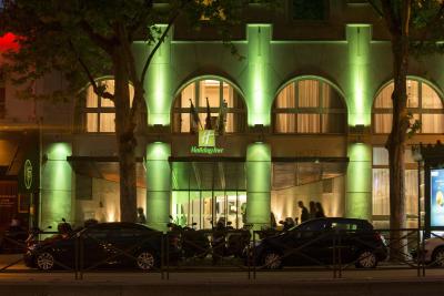 هالیدی این پاریس-گار مونپارنس