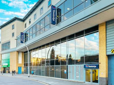 تراولج لندن ایلفرد