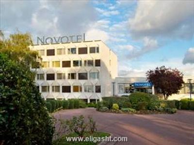 نووتل پاریس کرتیل له لاک