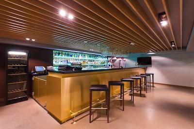 ازیموت هتل وفا